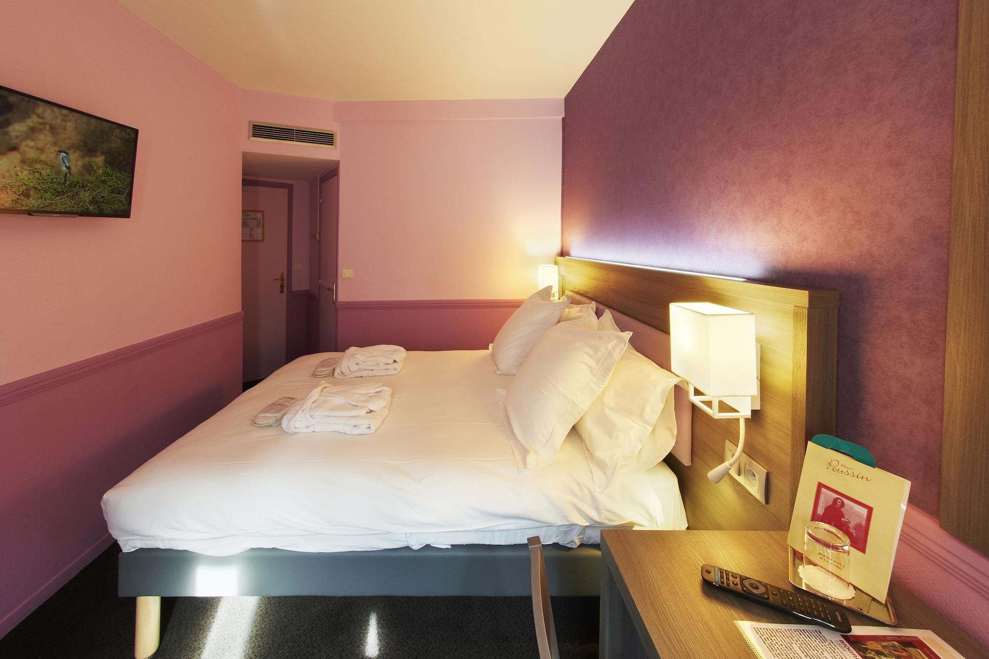 Hotel Poussin Париж Екстериор снимка