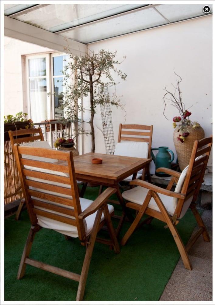 Hotel Poussin Париж Екстериор снимка
