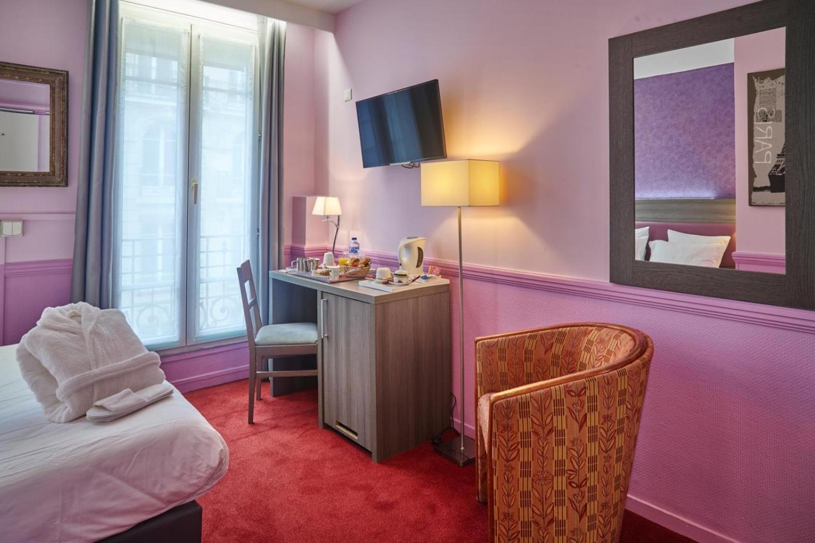 Hotel Poussin Париж Екстериор снимка